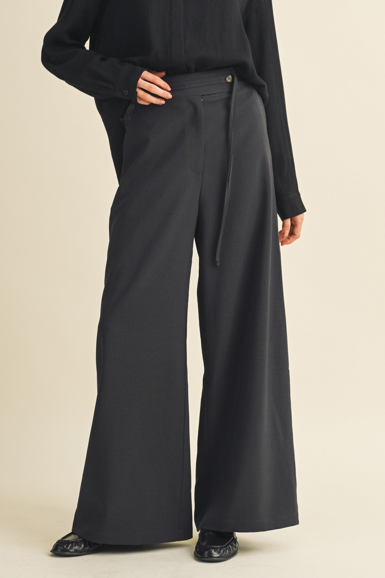 Tie-waist Wide-leg Trousers